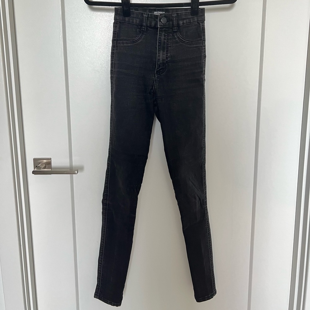 Black Highwaisted Jeans